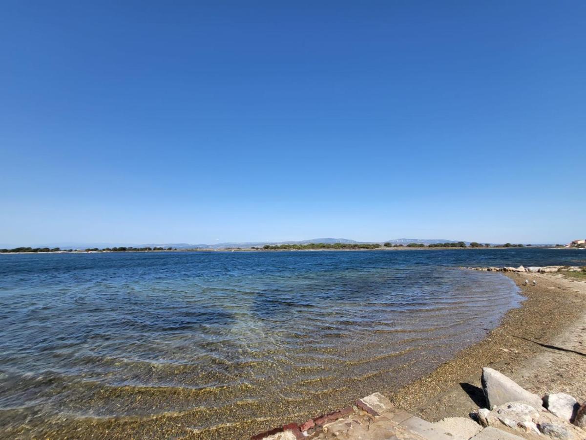 Petite Maison De Vacances Au Bord De L'Eau Leucate Esterno foto