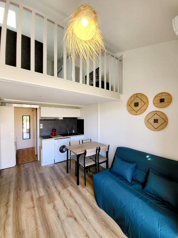 Petite Maison De Vacances Au Bord De L'Eau Leucate Esterno foto
